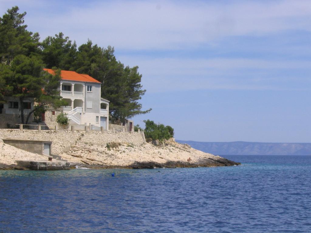 Apartments Gugic Prigradica Exterior photo